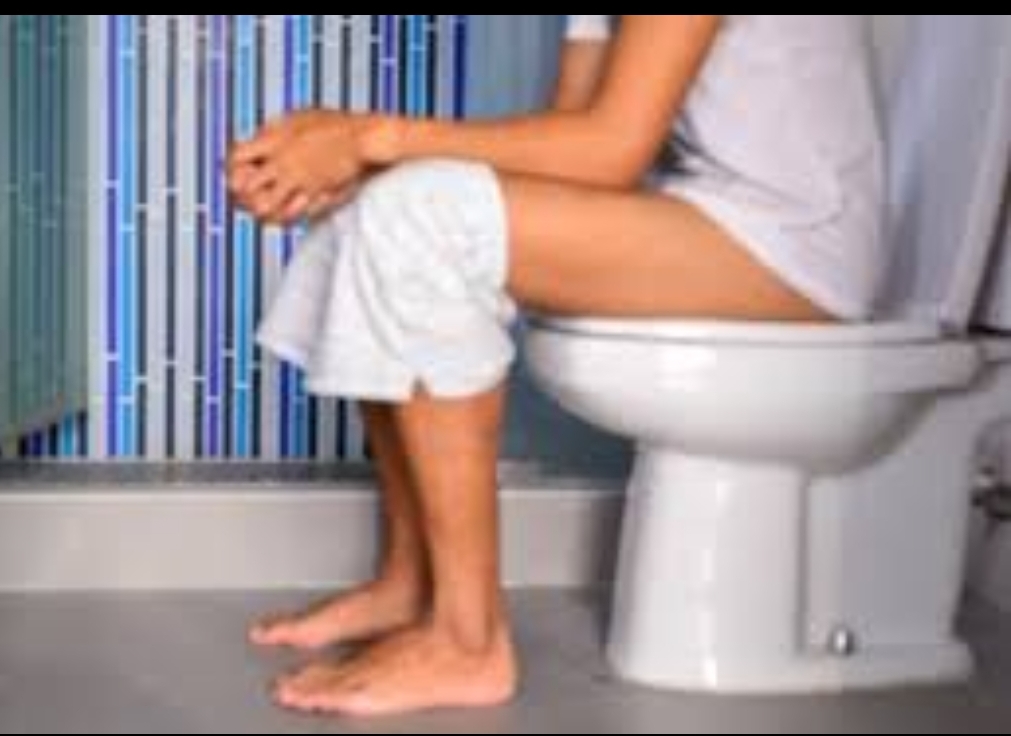 5 Dangerous Reasons Why Your Feces (Stool) Is Dark 